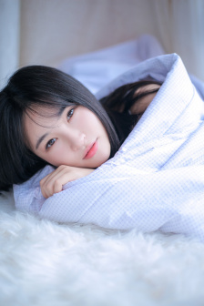 康斯坦丁下载